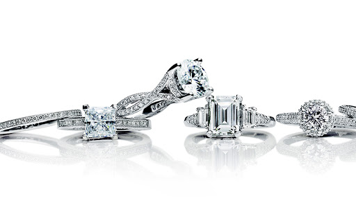 Jewelry Store «Nasr Bros Jewelers Fairview», reviews and photos, 199 Town Pl, Fairview, TX 75069, USA