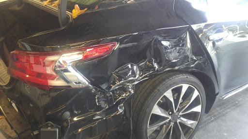 Auto Body Shop «Caliber Collision», reviews and photos, 5 Auto Center Dr, Tustin, CA 92782, USA