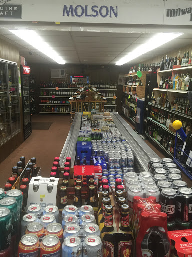 Liquor Store «Wells Liquor», reviews and photos, 1143 Fall River Ave, Seekonk, MA 02771, USA