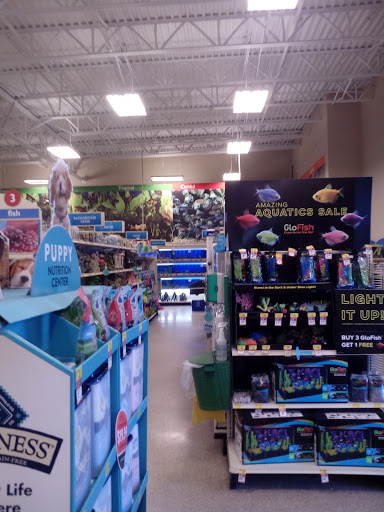 Pet Supply Store «PetSmart», reviews and photos, 4485 24th Ave, Fort Gratiot Twp, MI 48059, USA