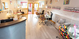 Glam Gals Beauty Salon and Training Academy