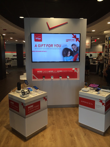 Cell Phone Store «Verizon», reviews and photos, 8810 SW 72nd Ct, Miami, FL 33156, USA