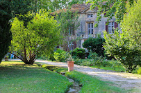 Extérieur du Château de Roussan Hotel Restaurant à Saint-Rémy-de-Provence - n°18