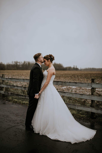 Bridal Shop «Adorned In Grace Bridal and Formalwear Shop», reviews and photos, 4949 SW 76th Ave, Portland, OR 97225, USA