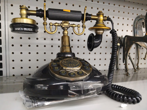 Discount Store «Bargain Hunt», reviews and photos, 6801 Dixie Hwy, Louisville, KY 40258, USA