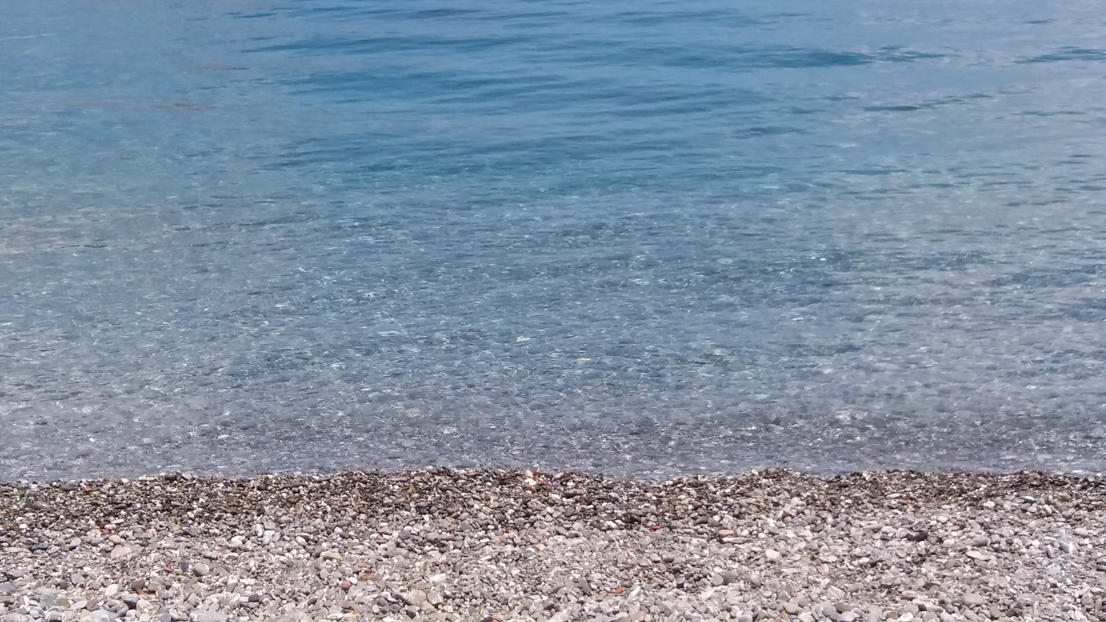 Zdjęcie Agios Konstantinos z mała zatoka