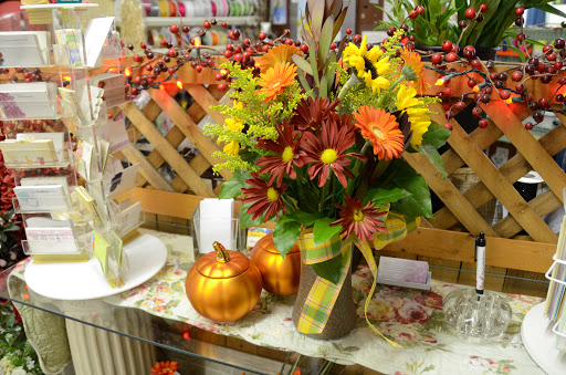 Florist «Yorkville Flower Shoppe», reviews and photos, 216 S Bridge St, Yorkville, IL 60560, USA