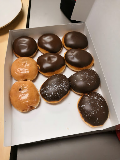 Bakery «Krispy Kreme Doughnuts», reviews and photos, 32450 Dyer St, Union City, CA 94587, USA