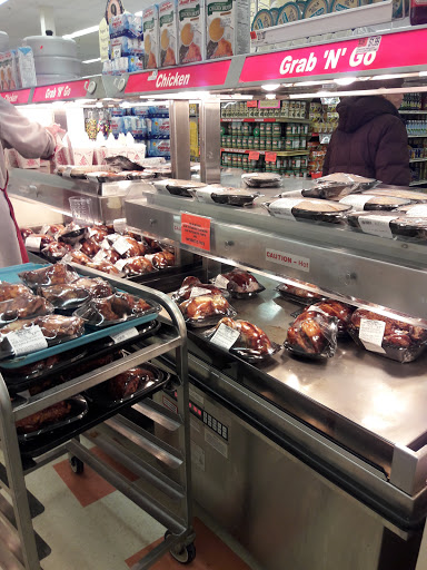 Grocery Store «Market Basket», reviews and photos, 400 Somerville Ave, Somerville, MA 02143, USA