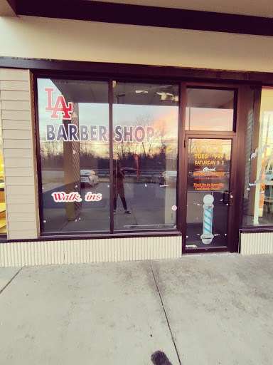 Barber Shop «LA Barbershop», reviews and photos, 2383 S Main St, Akron, OH 44319, USA