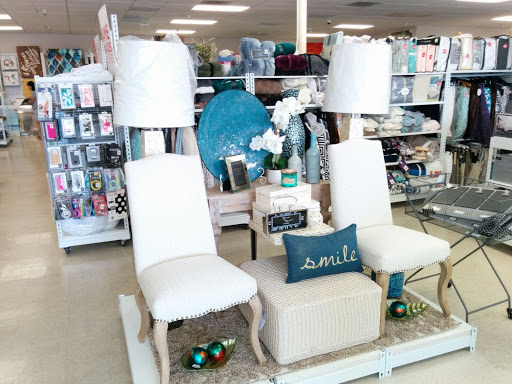 Home Goods Store «Tuesday Morning», reviews and photos, 3170 Santa Rita Rd, Pleasanton, CA 94566, USA
