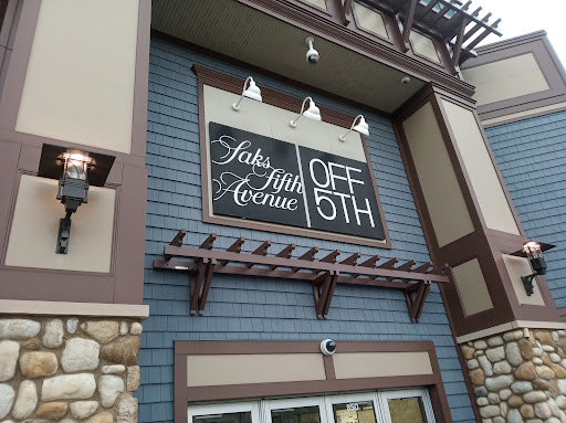 Department Store «Saks OFF 5TH», reviews and photos, 498 Red Apple Ct #850, Central Valley, NY 10917, USA