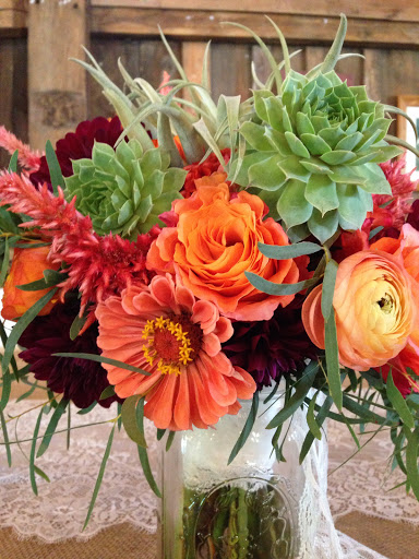 Florist «Homegrown Floral Gifts», reviews and photos, 110 Wall St, Loveland, OH 45140, USA