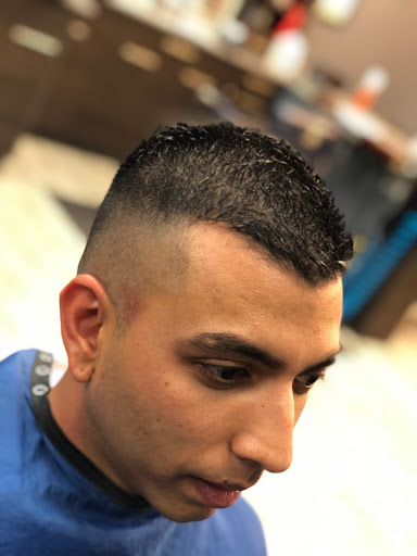 Barber Shop «Alpharetta Barber Shop», reviews and photos, 5530 Windward Pkwy #220, Alpharetta, GA 30004, USA