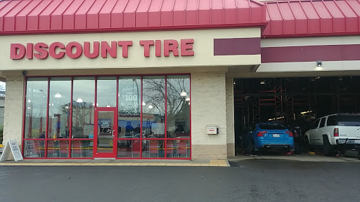 Tire Shop «Discount Tire Store - Vancouver, WA», reviews and photos, 8120 NE Vancouver Plaza Dr, Vancouver, WA 98662, USA