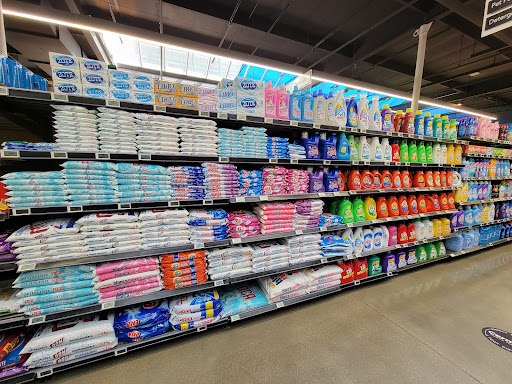 Supermarket «Cermak Fresh Produce», reviews and photos, 4000 W Diversey Ave, Chicago, IL 60639, USA