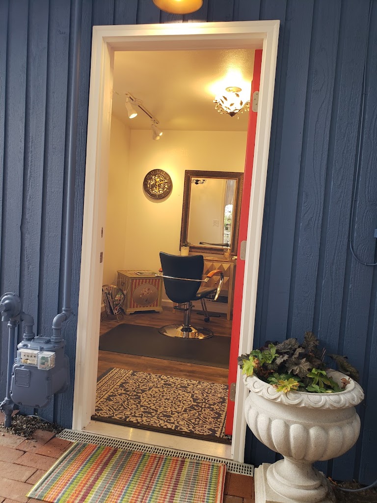 Rose & Sparrow Salon 98028