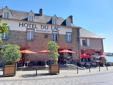 Hôtel Restaurant Du Lac 2 Pl. Châteaubriand, 35270 Combourg, France