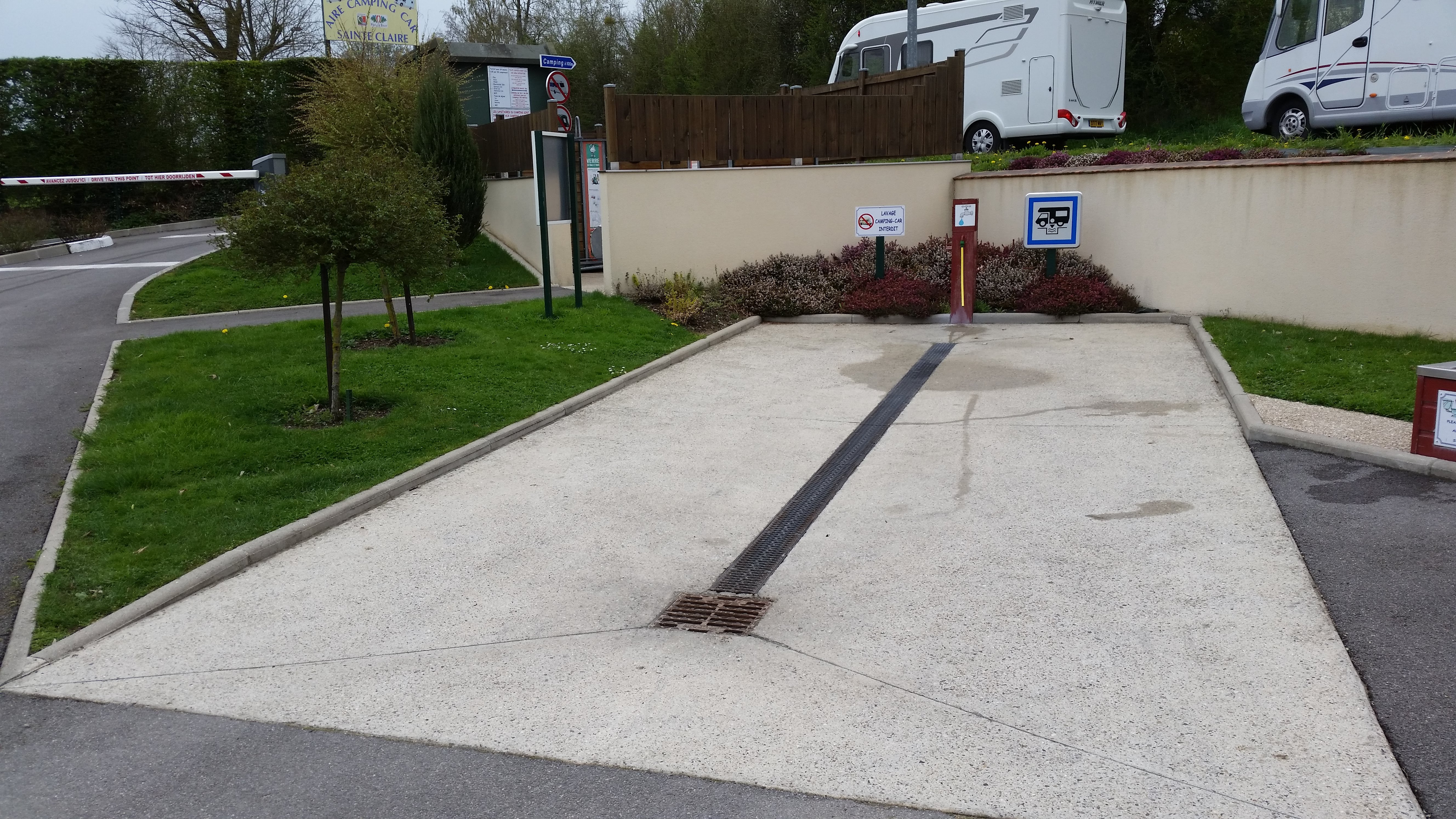Photo n° 3 de l'avis de Gill. fait le 26/04/2018 à 17:04