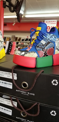 Shoe Store «SHOE! TIME 87», reviews and photos, 8533 S Cottage Grove Ave, Chicago, IL 60619, USA