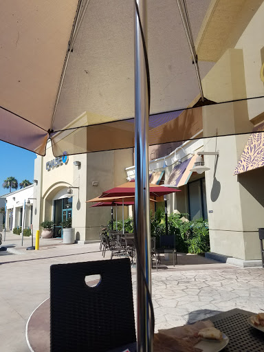 Shopping Mall «Seacliff Village Shopping Center», reviews and photos, Yorktown St & Main St, Huntington Beach, CA 92648, USA