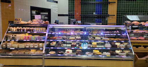 Grocery Store «Whole Foods Market», reviews and photos, 7511 Leesburg Pike, Falls Church, VA 22043, USA