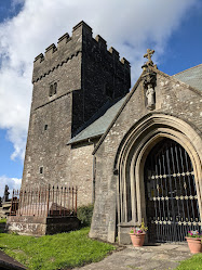 St Ceinwyr, Llangeinor