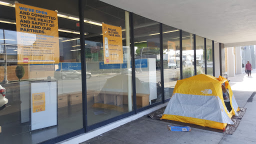 Pet Supply Store «Petco Animal Supplies», reviews and photos, 8161 Beverly Blvd, Los Angeles, CA 90048, USA