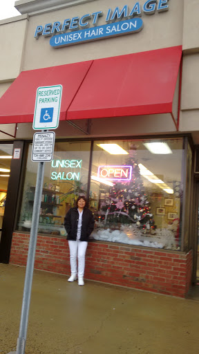 Shopping Mall «Easton Mall», reviews and photos, 1135 Easton Ave, Somerset, NJ 08873, USA