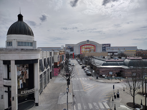 Clothing Store «Express», reviews and photos, 4090 The Strand E, Columbus, OH 43219, USA