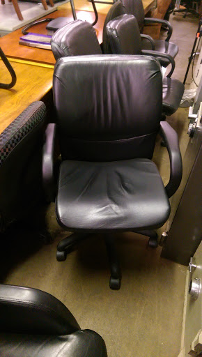 Office Furniture Store «Direct Office Furniture Whse», reviews and photos, 5041 N Western Ave, Chicago, IL 60625, USA