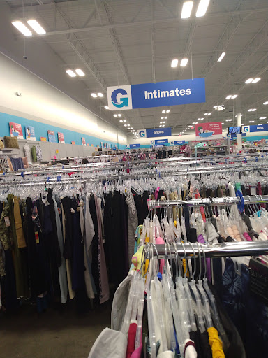 Sporting Goods Store «Bass Pro Shops», reviews and photos, 951 E Lewis and Clark Pkwy, Clarksville, IN 47129, USA