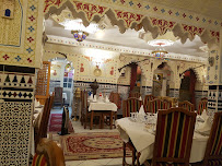 Atmosphère du Restaurant marocain La Tour du Maroc à Villebon-sur-Yvette - n°18