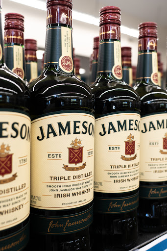 Liquor Store «Top Ten Liquors», reviews and photos, 5111 Excelsior Blvd, St Louis Park, MN 55416, USA