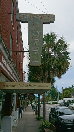 Gift Shop «Whispering Winds - A Happy Little Gift Shop», reviews and photos, 439 N Donnelly St, Mt Dora, FL 32757, USA