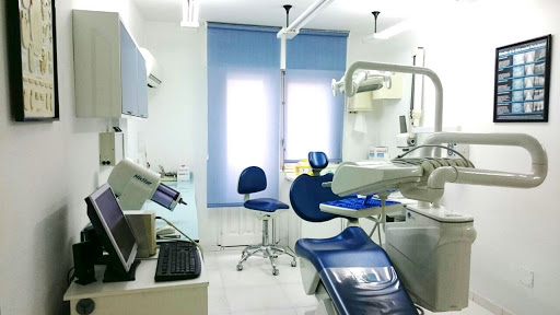 Clínica Dental María Jesús García en Padrón, A Coruña