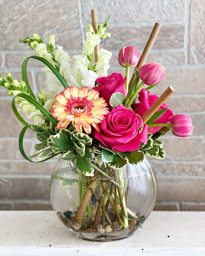 Florist «Treasured Blossoms Flower Market», reviews and photos, 5101 Rowlett Rd, Rowlett, TX 75088, USA