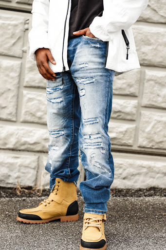 Discount Store «D&K Suit City», reviews and photos, 2975 Headland Dr SW, Atlanta, GA 30311, USA