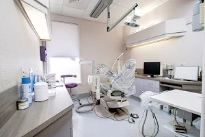 Axiom Dentistry Benson image