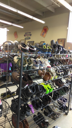 Thrift Store «Thrift Town», reviews and photos, 410 El Camino Ave, Sacramento, CA 95815, USA