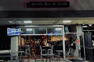 Momo's Sports Bar image