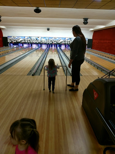 Bowling Alley «Mt. Morris Lanes and Pro Shop», reviews and photos, 9 Erie St, Mt Morris, NY 14510, USA