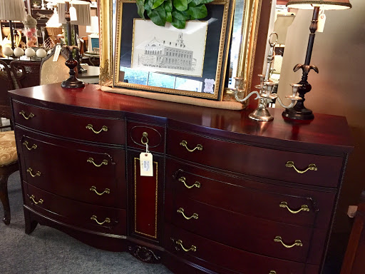 Used Furniture Store «Consign Design Interior», reviews and photos, 5556 Atlanta Hwy, Flowery Branch, GA 30542, USA