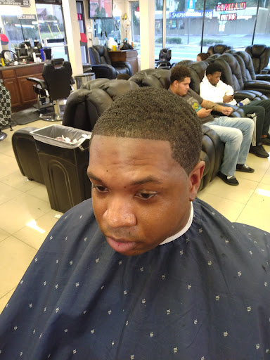 Barber Shop «Platinum Cutz Barber Shop», reviews and photos, 739 E Silver Springs Blvd, Ocala, FL 34470, USA