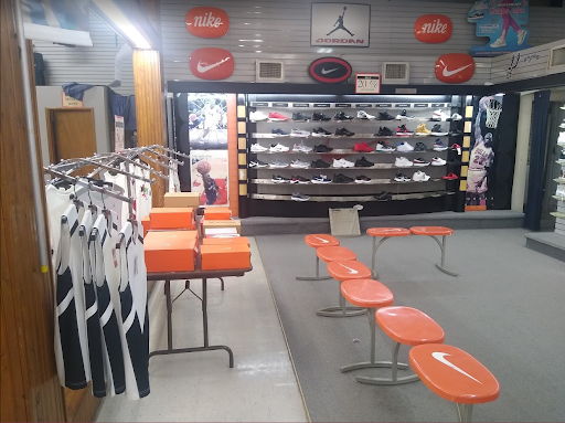 Siros Sporting Goods