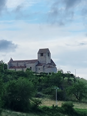 Chatel de Neuvre à Châtel-de-Neuvre