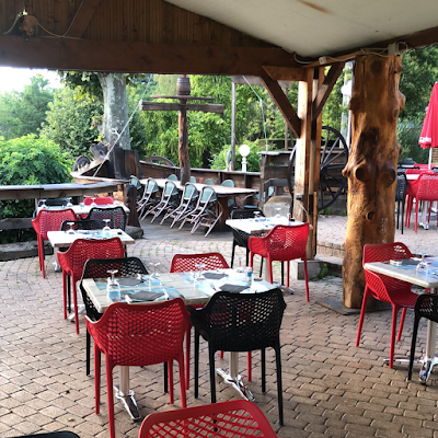La table de l'ours à Saint-Girons