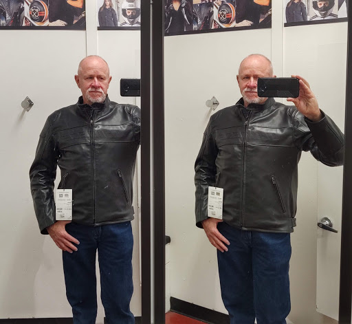 Motorcycle Parts Store «Cycle Gear», reviews and photos, 1500 Harrison St, San Francisco, CA 94103, USA