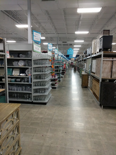 Home Goods Store «At Home», reviews and photos, 301 SouthTowne East Mall Dr, Wichita, KS 67207, USA