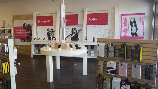 Cell Phone Store «T-Mobile», reviews and photos, 180 Elmora Ave, Elizabeth, NJ 07202, USA